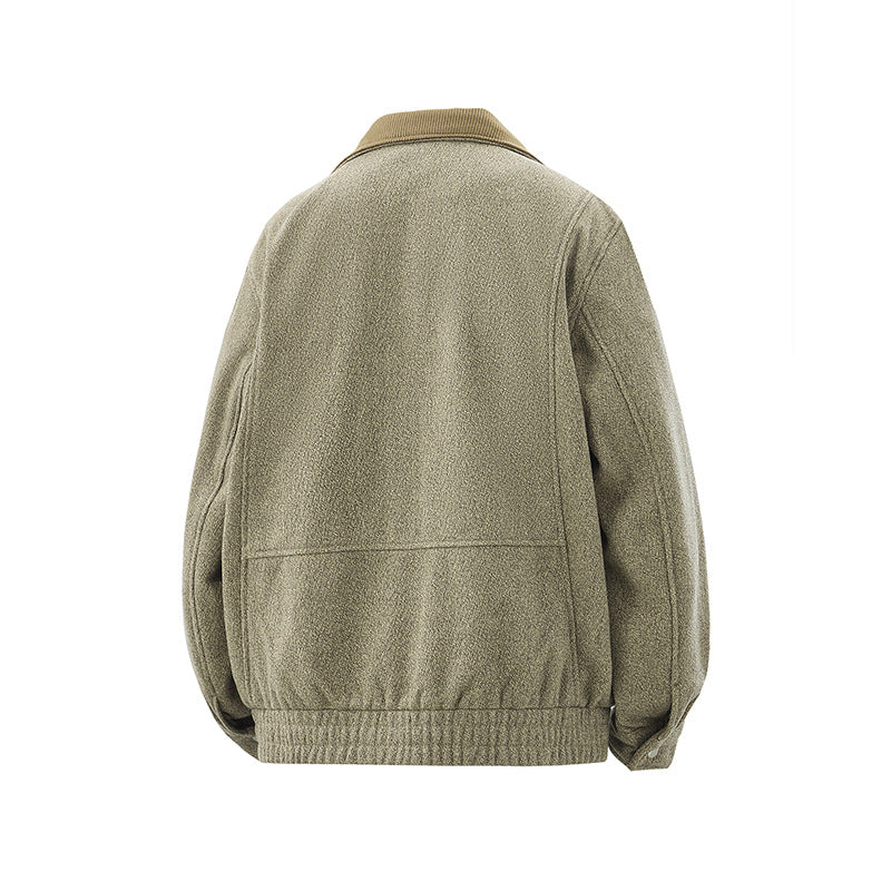Image of Chaqueta color caqui de corte holgado, con cuello y un solo botón