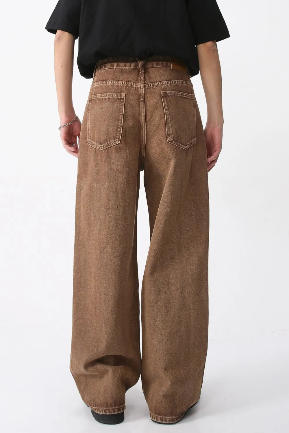 Image of Jeans de algodón color topo de pierna ancha