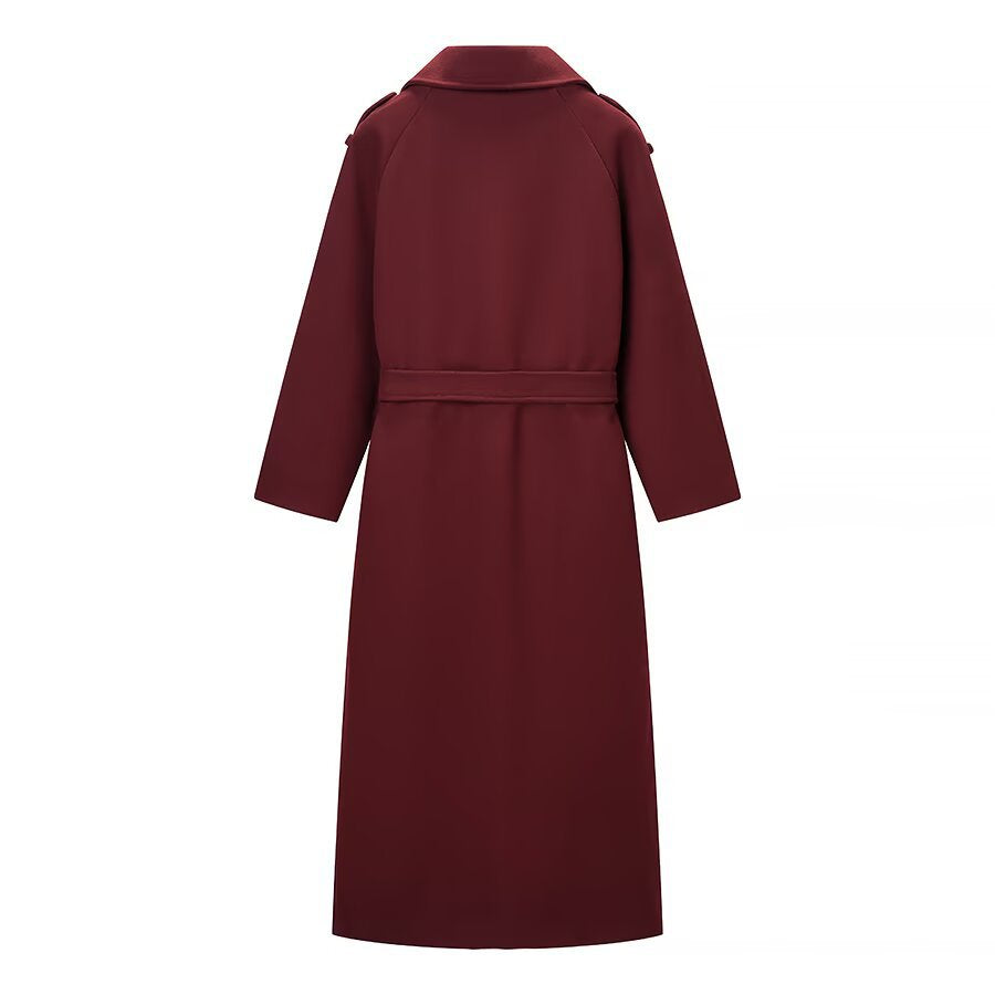 Image of Gabardina cruzada con cinturón color burdeos para mujer
