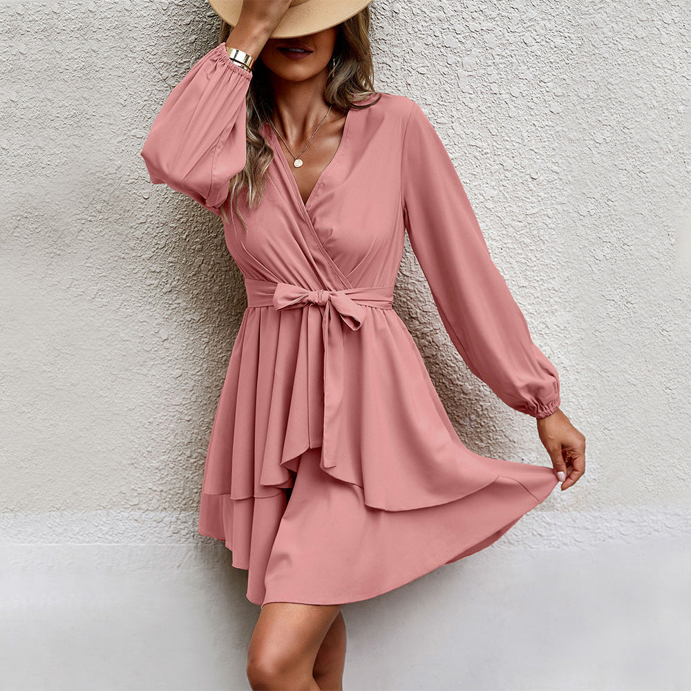 Image of Minivestido rosa con cuello en V y cordones para mujer