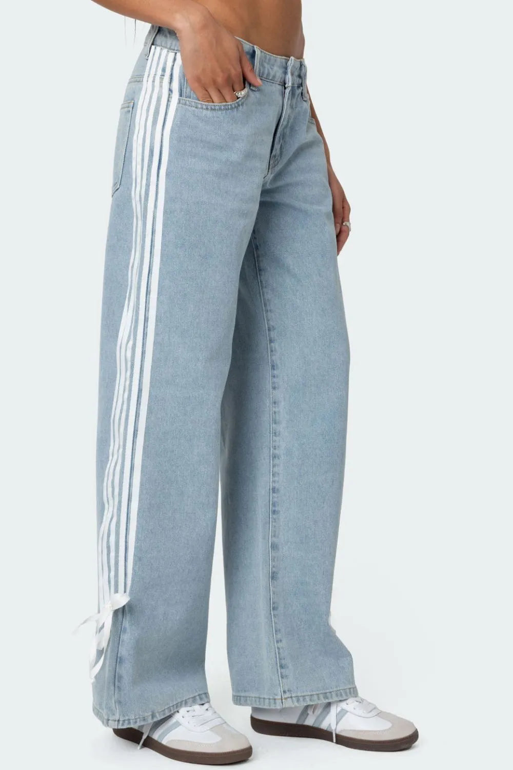 Light Side-Stripe Wide-Leg Jeans