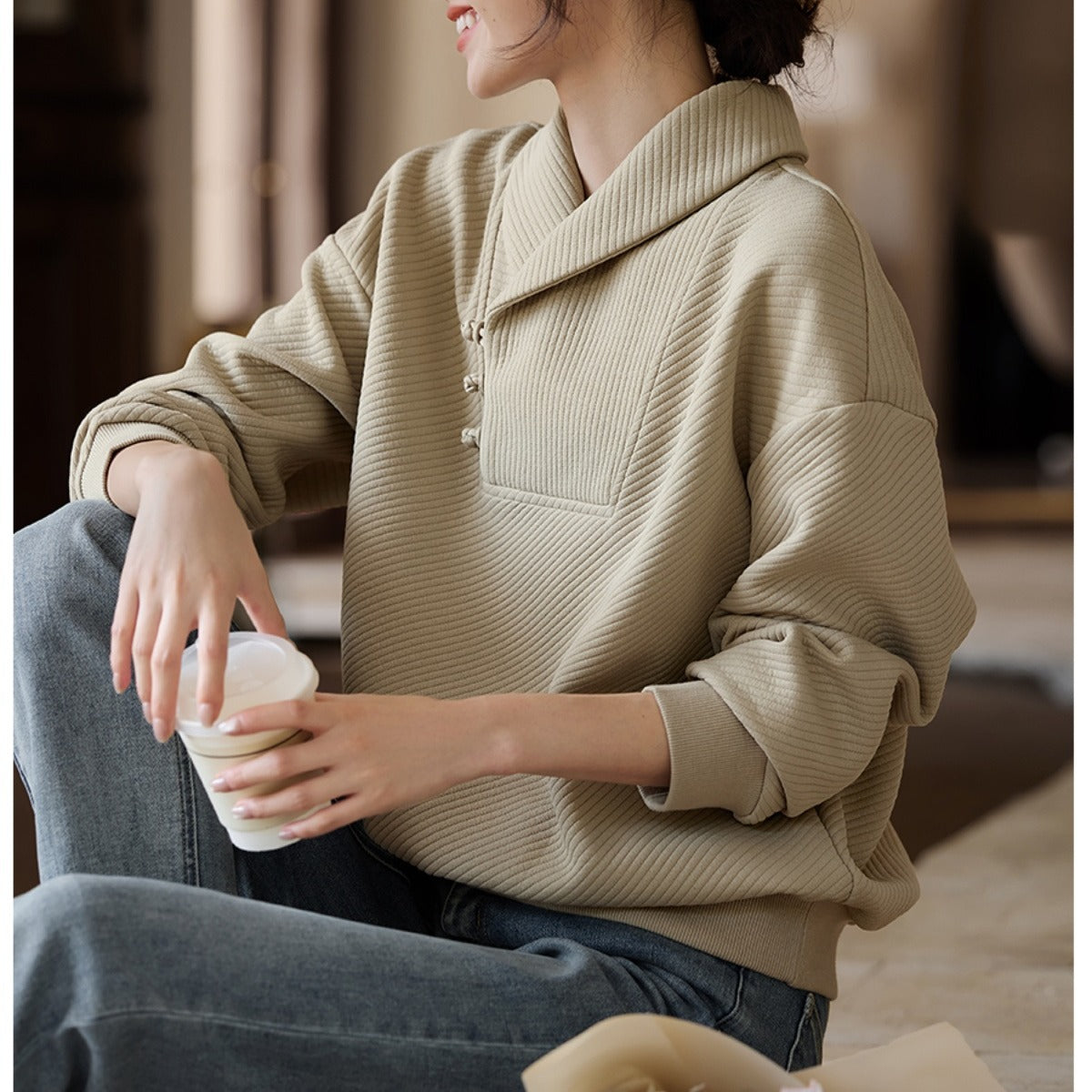 Image of Women's textured loose fit collared sweatshirt