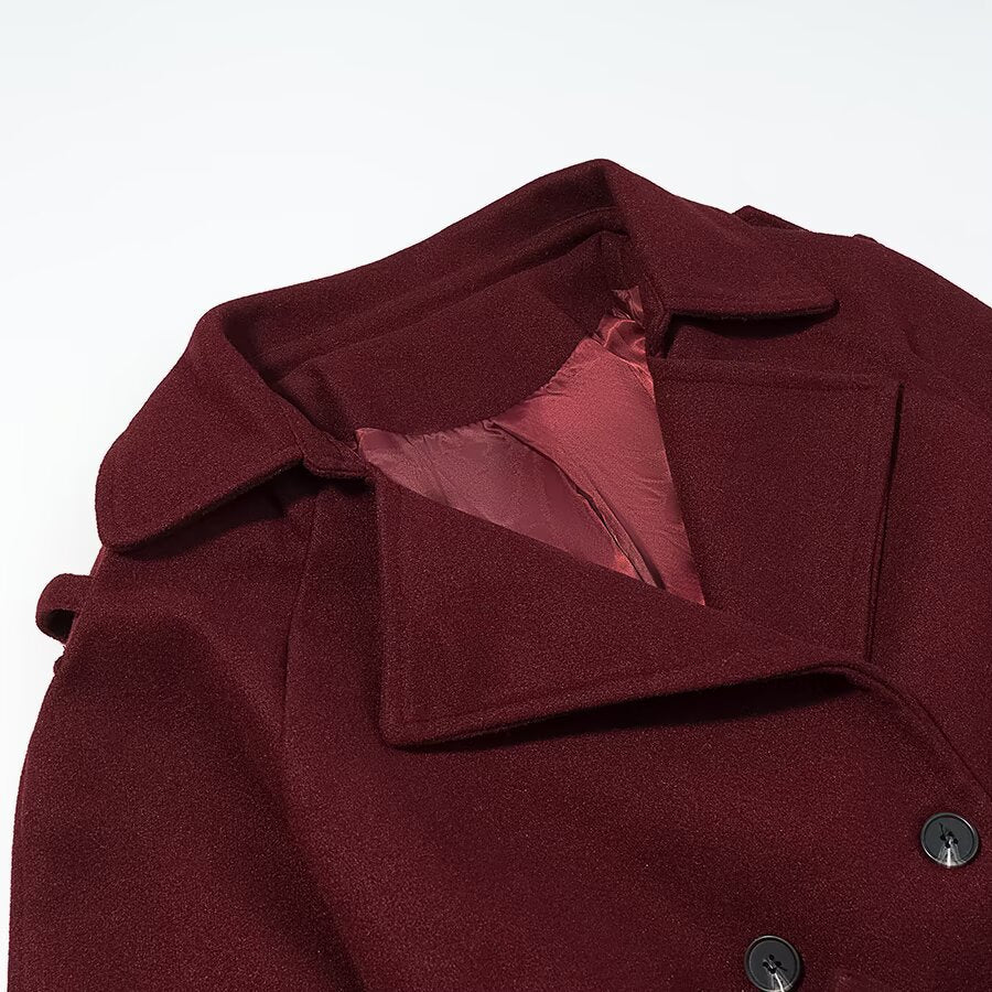 Image of Gabardina cruzada con cinturón color burdeos para mujer