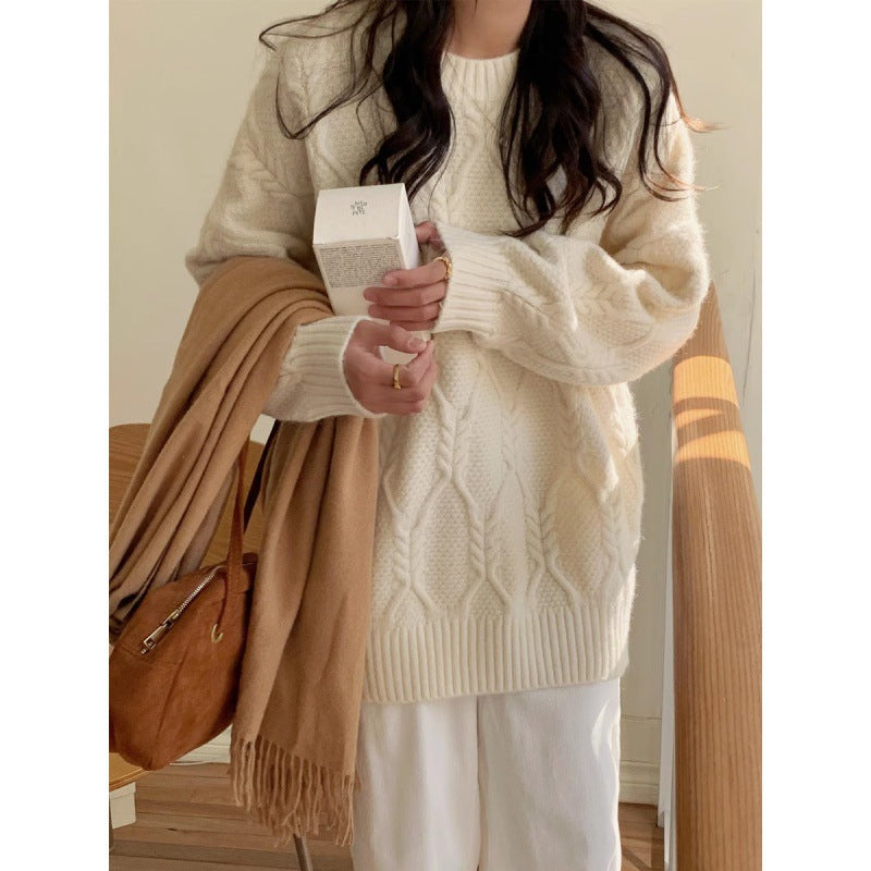Image of Suéter de punto trenzado extragrande con cuello redondo para mujer