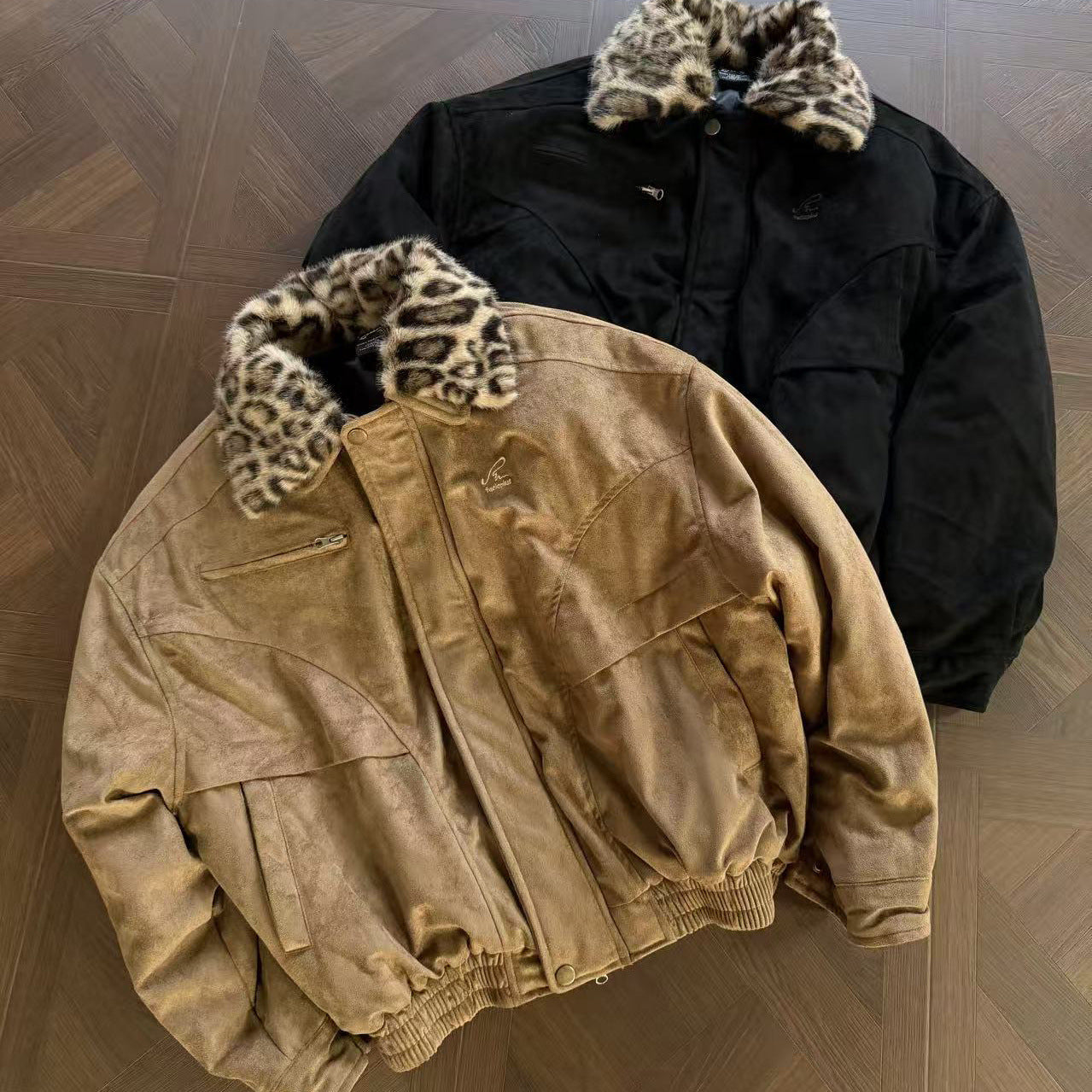 Image of Chaqueta de poliéster con estampado de leopardo y cierre de cremallera para hombre