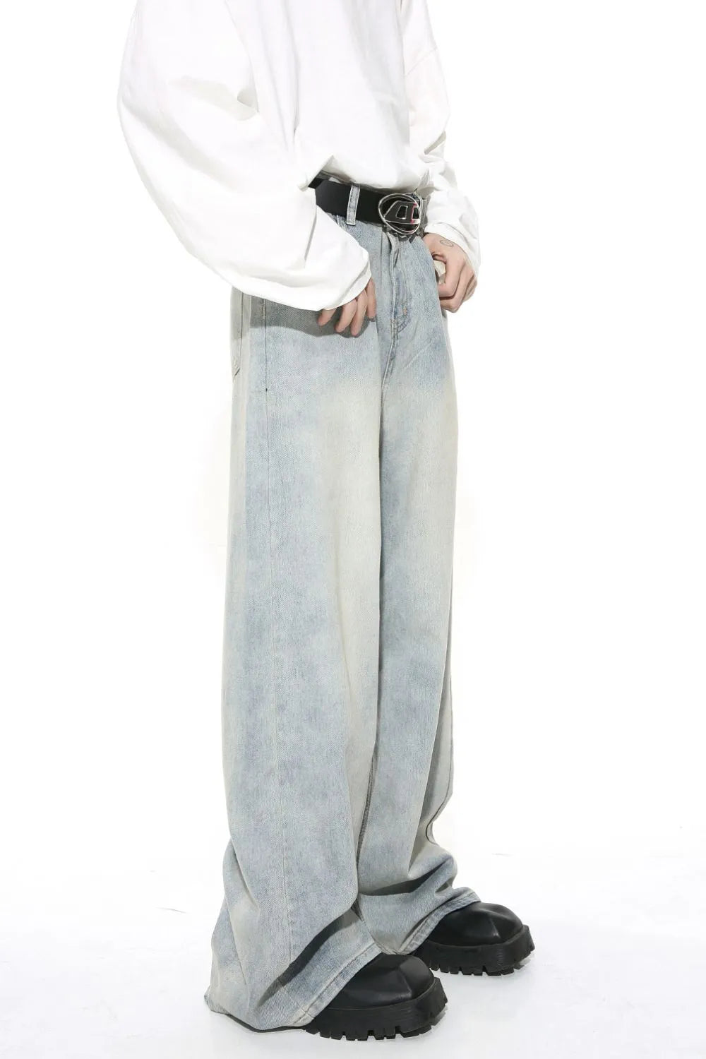 Light Washed Straight-Leg Jeans