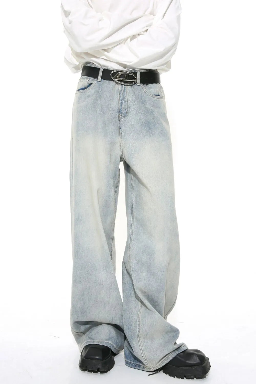Light Washed Straight-Leg Jeans
