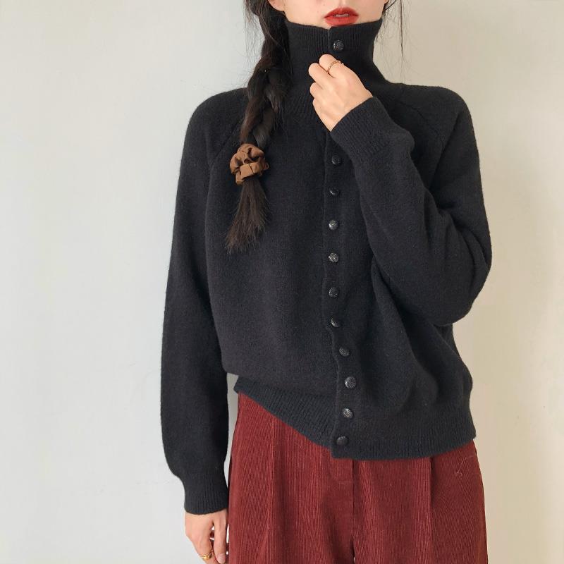 Image of Colorful single-breasted button-front knit cardigan