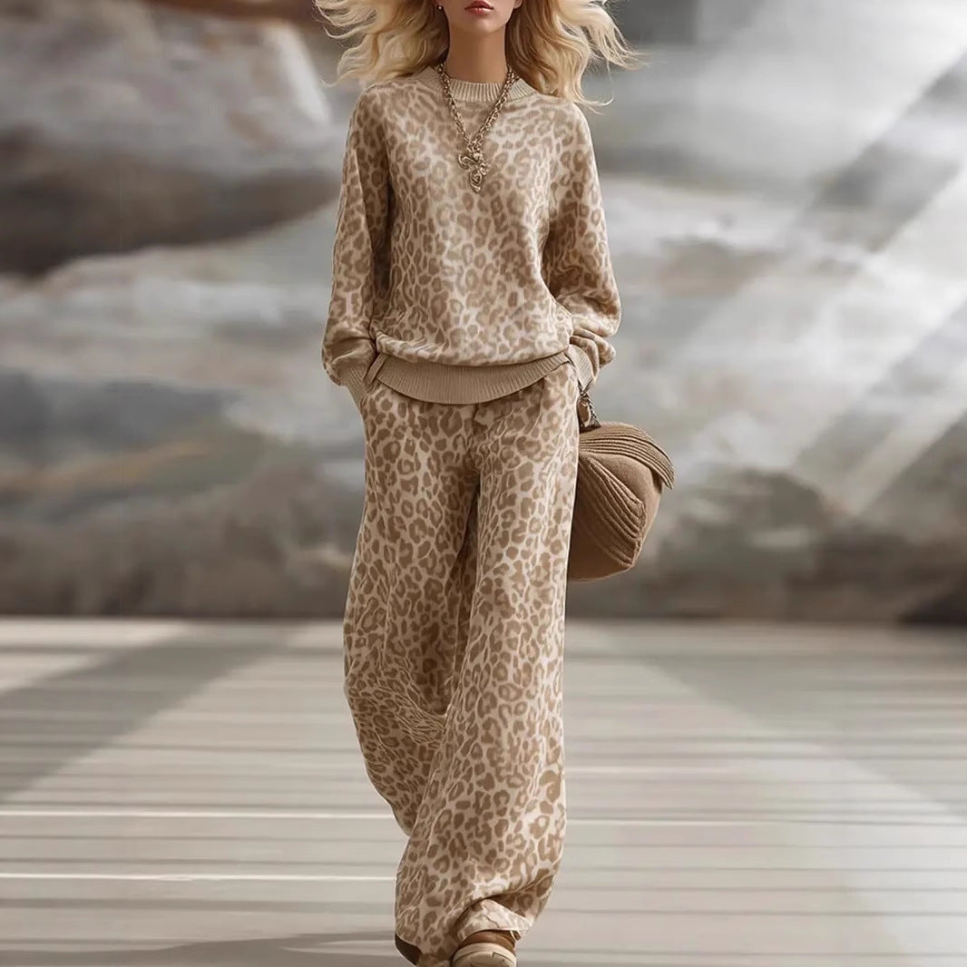 Image of Women's leopard print hoodie and pants set