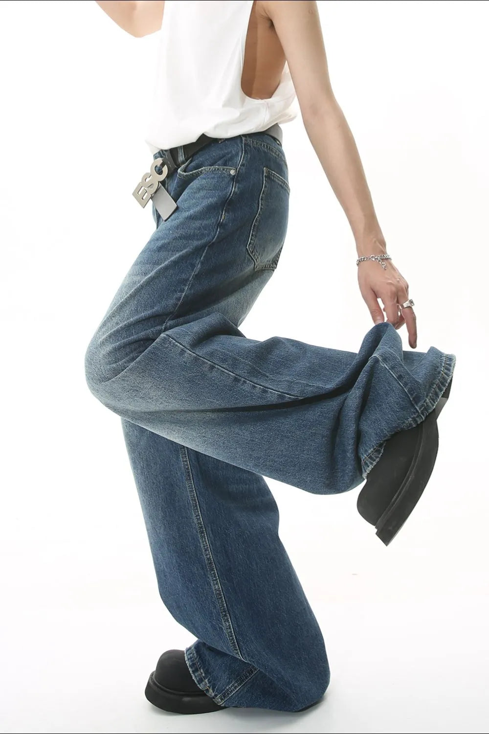 Image of Wide-Leg Pocket Jeans in Three Colors
