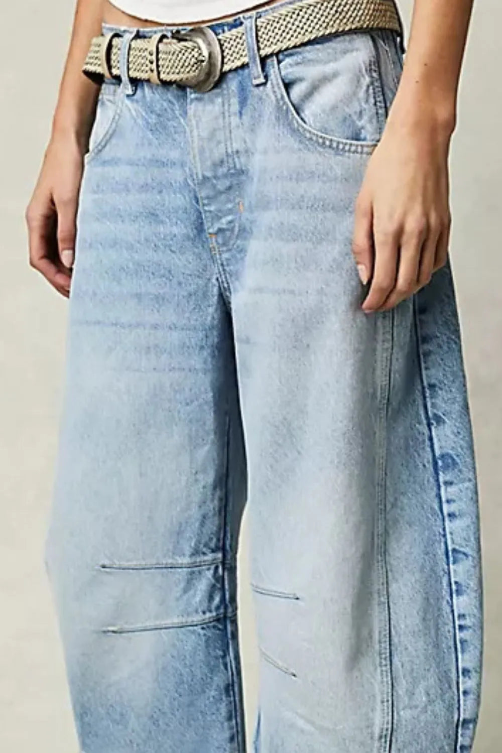 Image of Light Buttoned Wide-Leg Pocket Jeans
