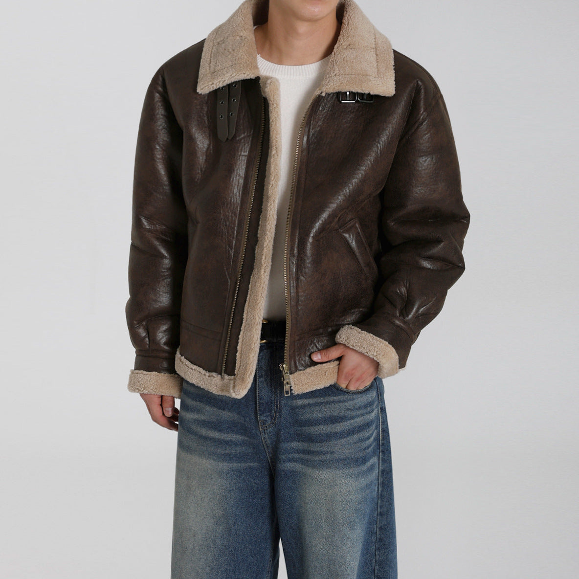 Image of Chaqueta de piel sintética acolchada marrón para hombre