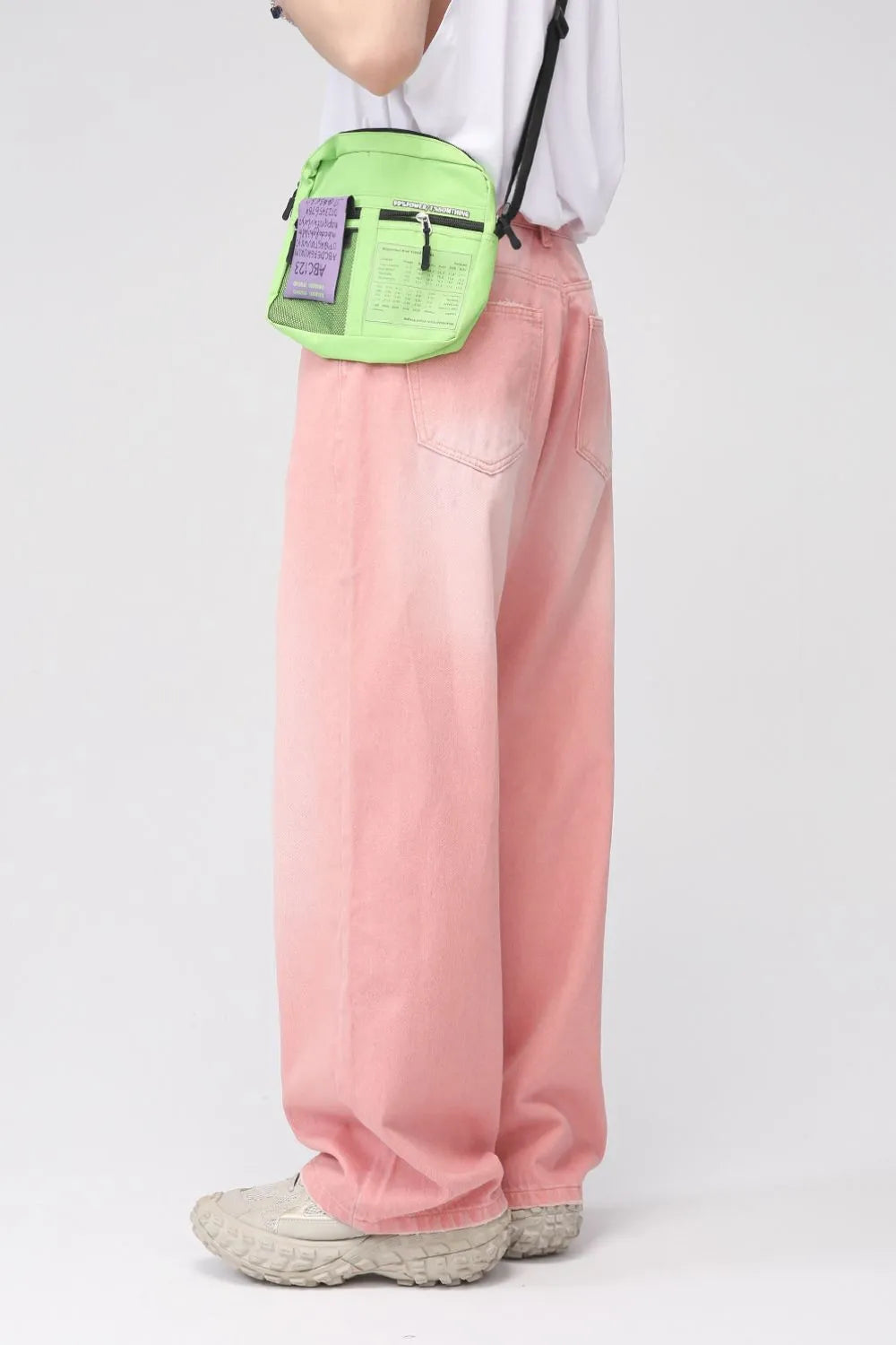 Jeans holgados con bolsillos de corte relajado